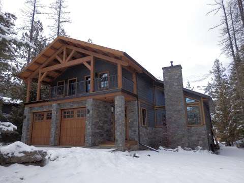Snow Lake House